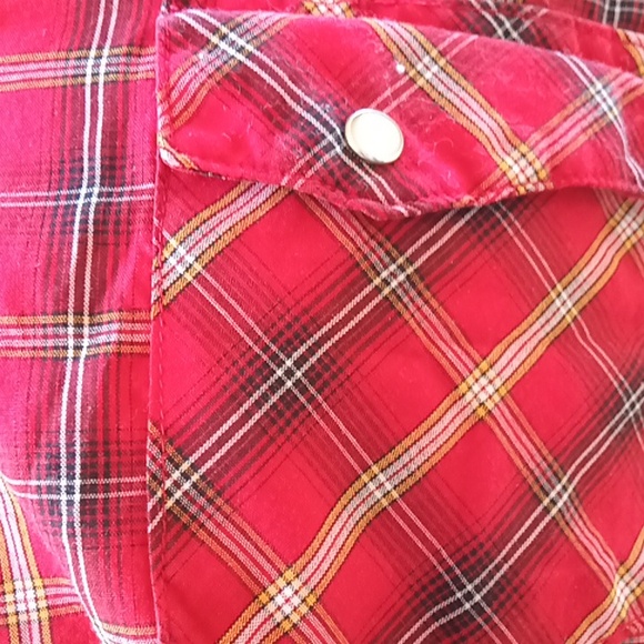 Wrangler Wrancher red plaid button up Men's Vintage shirt. - Picture 6 of 7